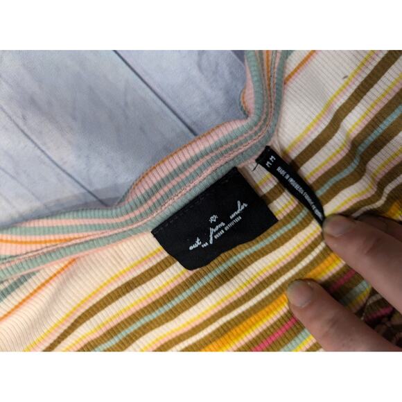 Urban Outfitters Out from Under Cropped Ribbed Long Sleeve Tee Shirt Size M - Picture 3 of 7